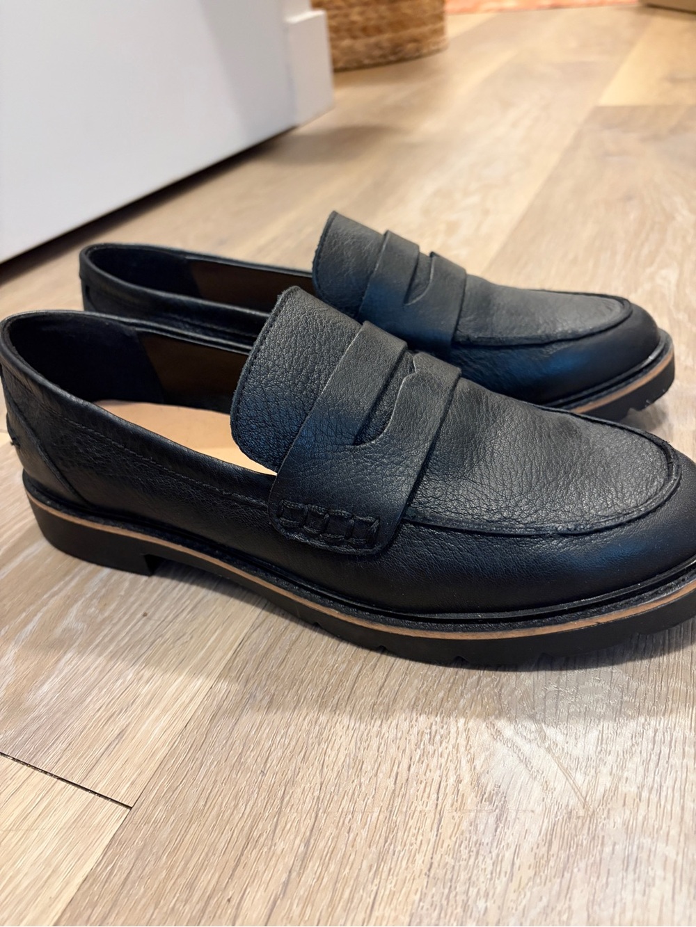 Blondo Black Leather Penny-Style Loafers